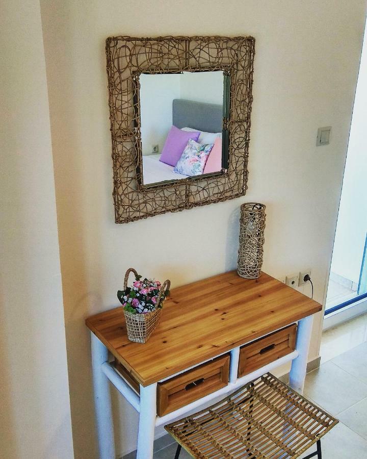 Villa Oasis Galatás Екстериор снимка